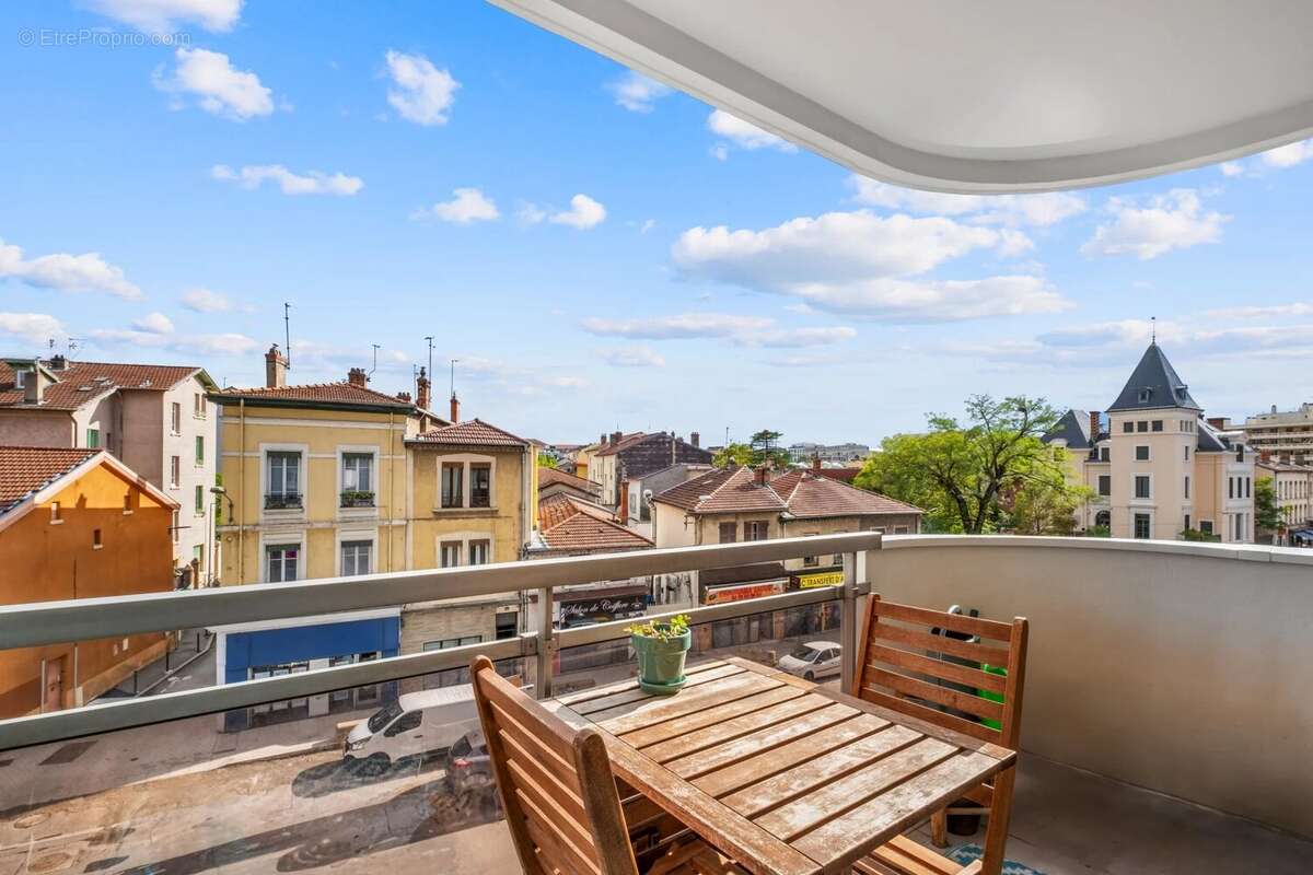 Appartement à VILLEURBANNE