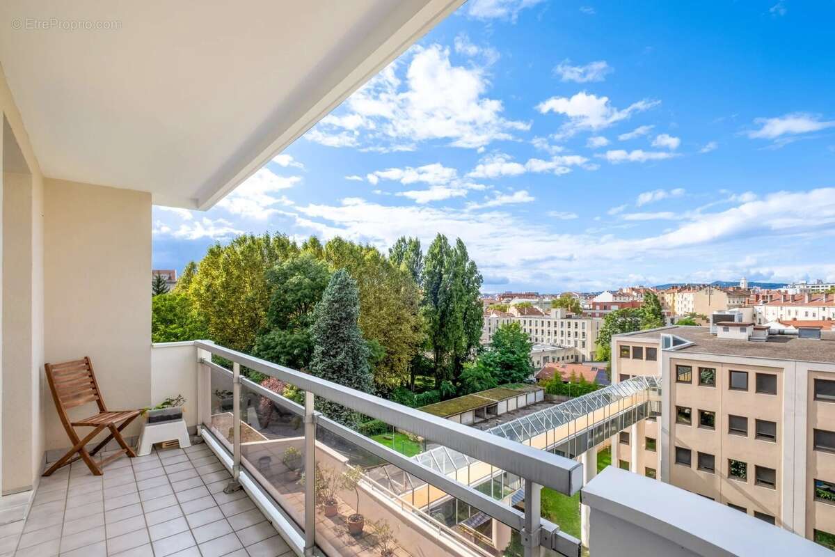 Appartement à VILLEURBANNE