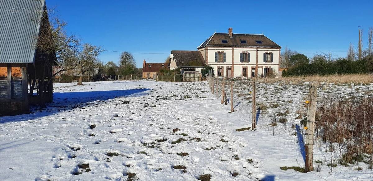 Maison à LA BARRE-EN-OUCHE