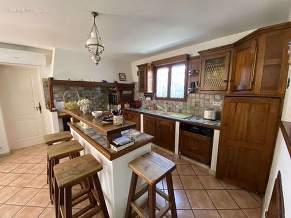 Istres maisont type 4 à vendre en nue-propriété- 3 chambres - Maison à ISTRES