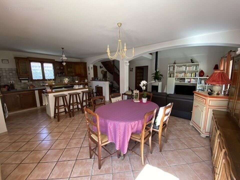 Istres maisont type 4 à vendre en nue-propriété- 3 chambres - Maison à ISTRES