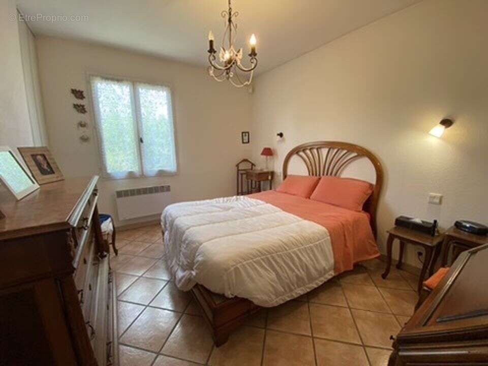 Istres maisont type 4 à vendre en nue-propriété- 3 chambres - Maison à ISTRES