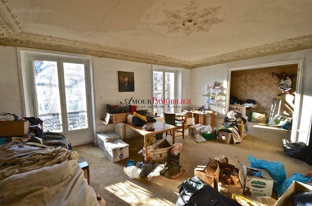 Appartement à PARIS-9E