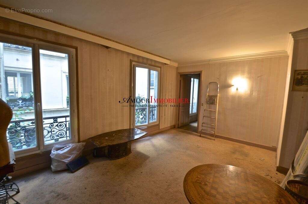 Appartement à PARIS-9E