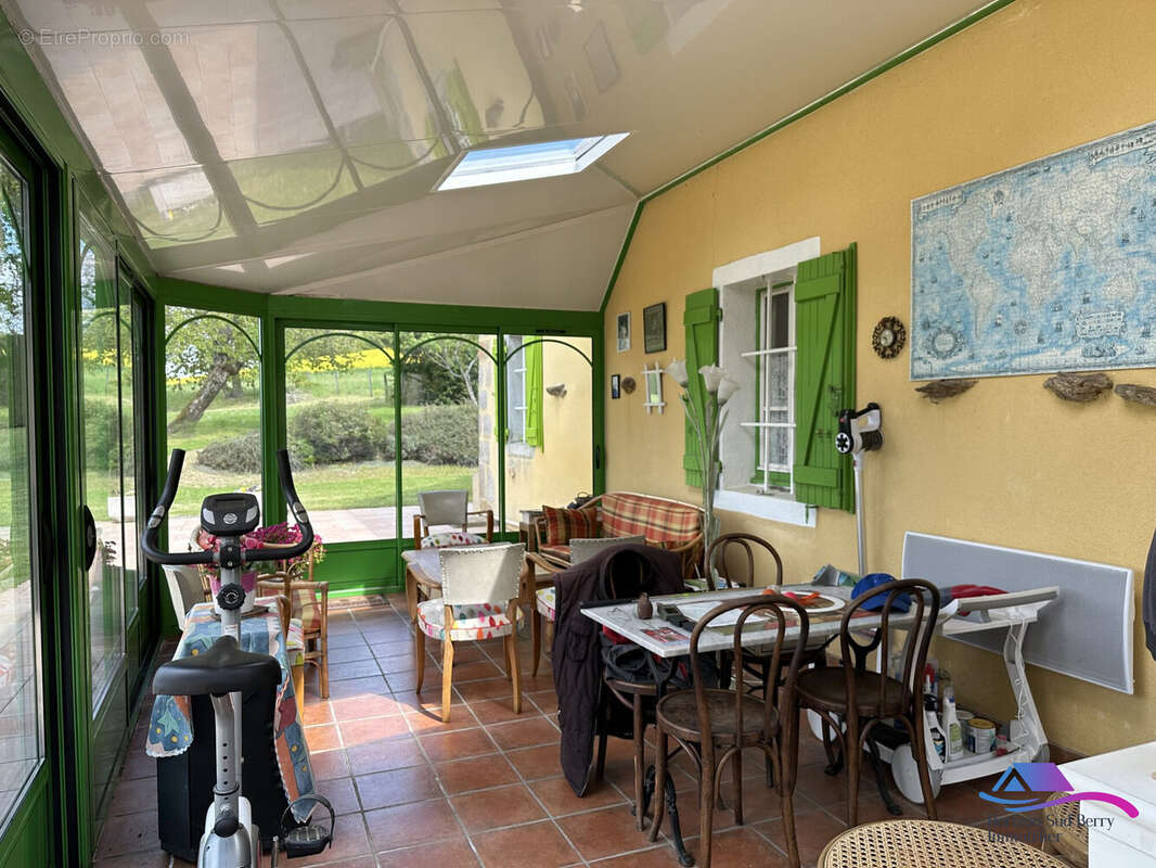 veranda - Maison à SAINT-ELOY-D&#039;ALLIER