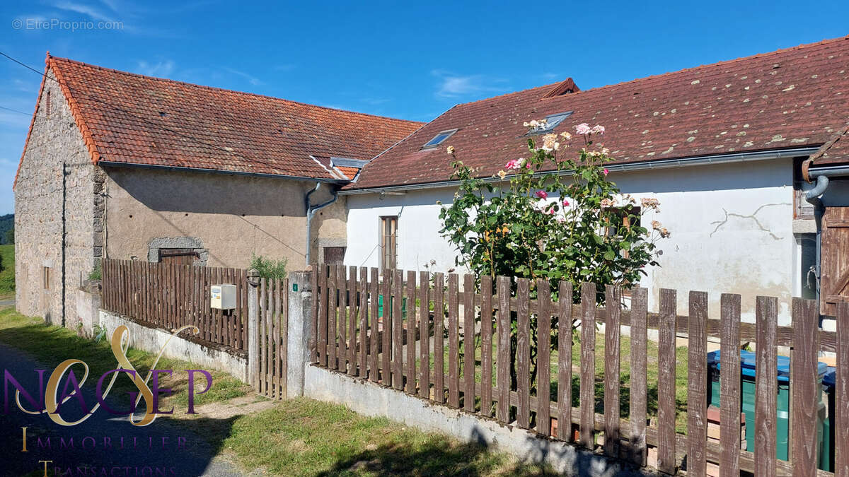 Maison à NIZEROLLES