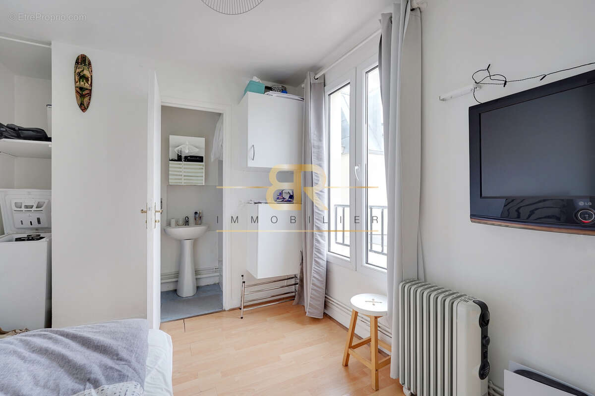 Appartement à PARIS-2E