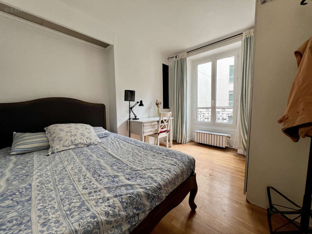 Appartement à PARIS-14E