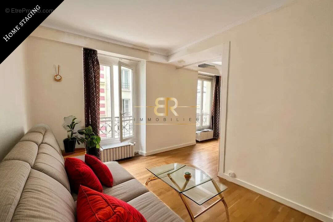 Appartement à PARIS-14E