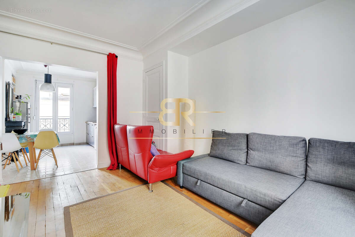 Appartement à PARIS-14E