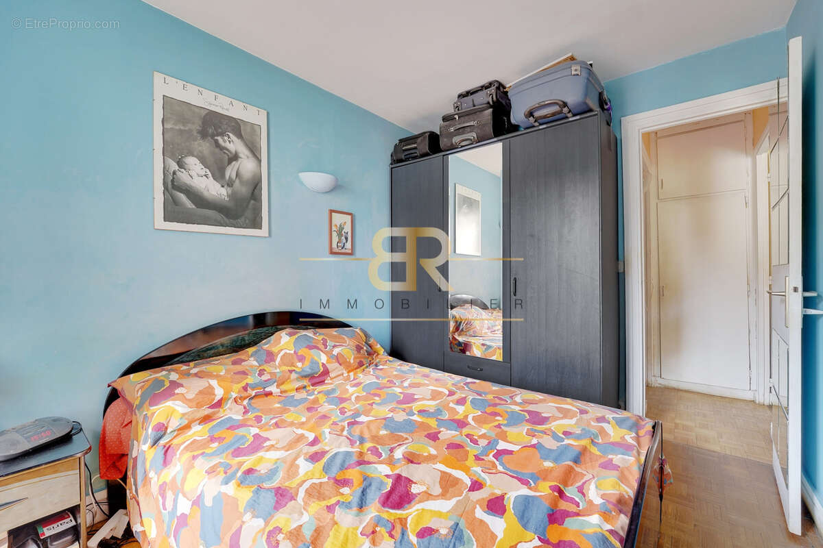 Appartement à PARIS-10E