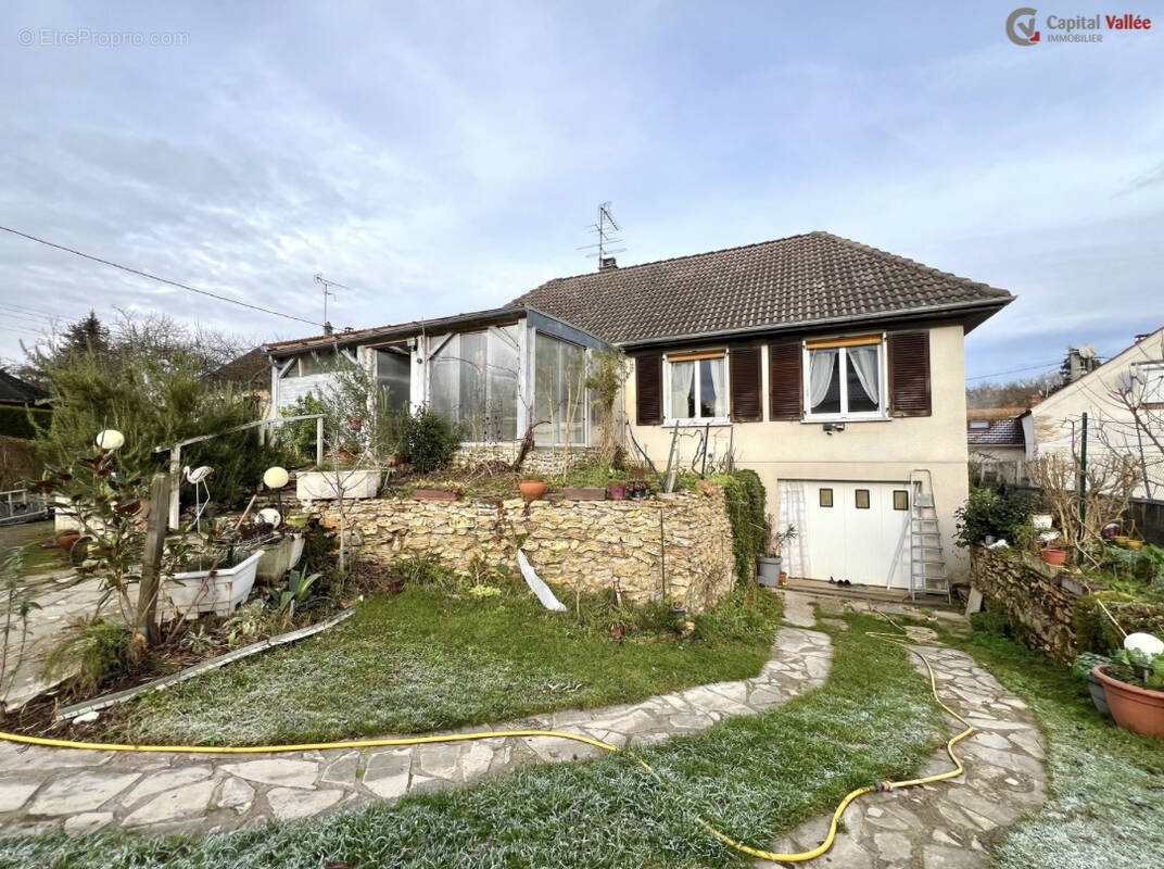 Maison à SAINT-CYR-SOUS-DOURDAN