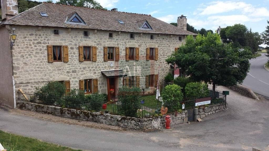 Maison à CHATEAUNEUF-DE-RANDON