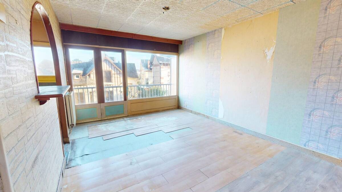 Appartement à OUISTREHAM