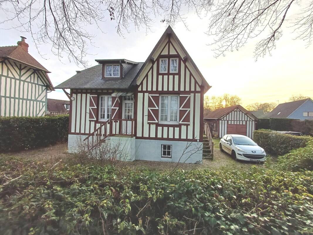 Maison à VARENGEVILLE-SUR-MER