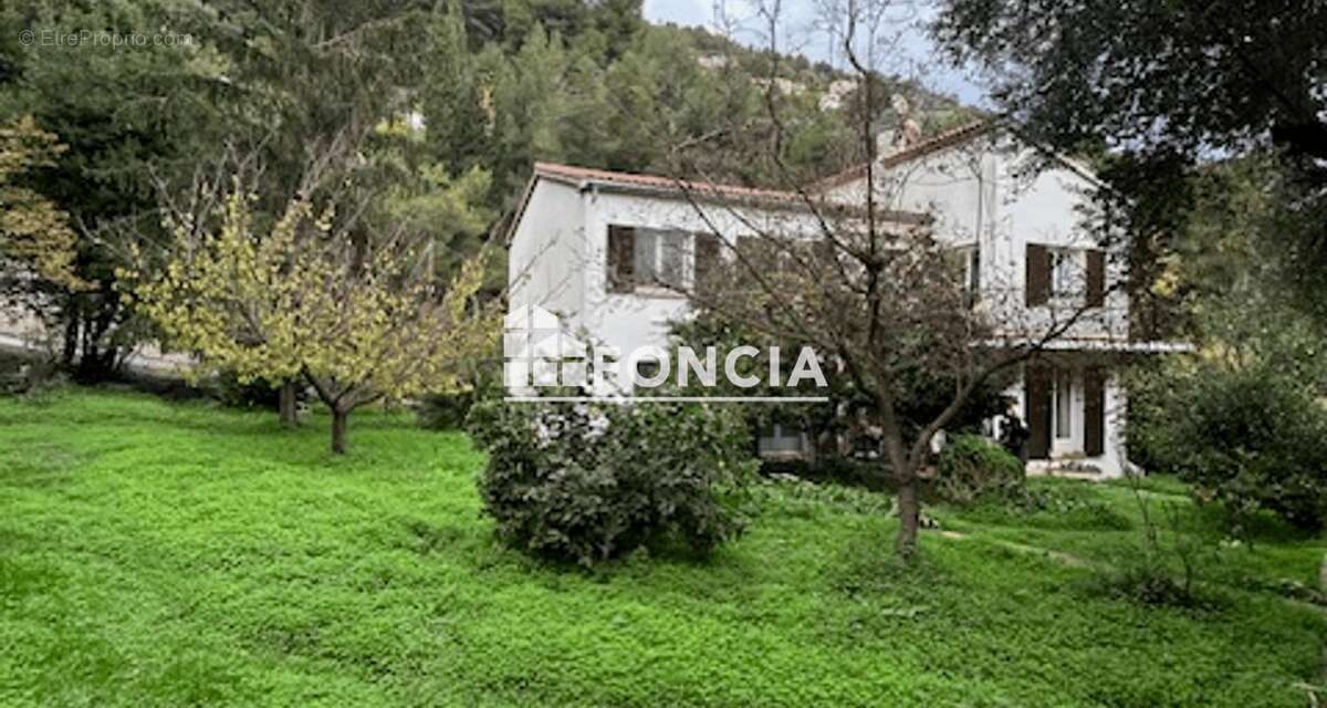 Maison à ROQUEBRUNE-CAP-MARTIN