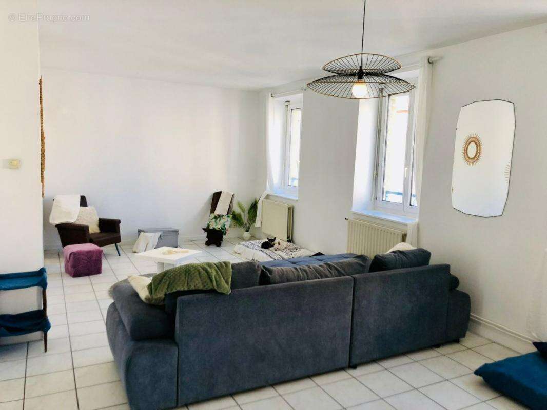 Appartement à SAINT-ETIENNE