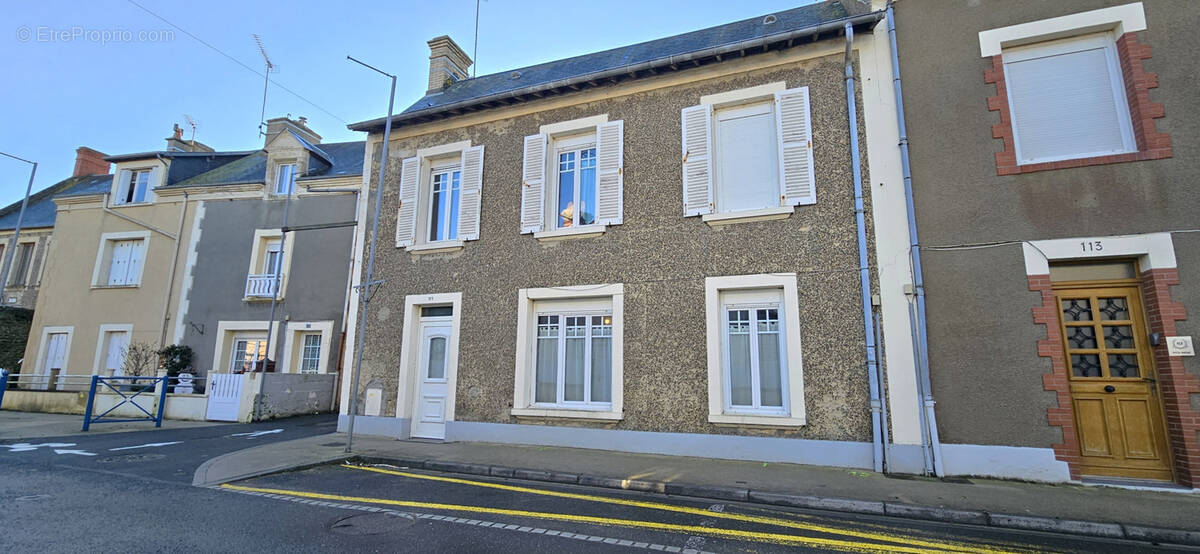 Maison à GRANDCAMP-MAISY