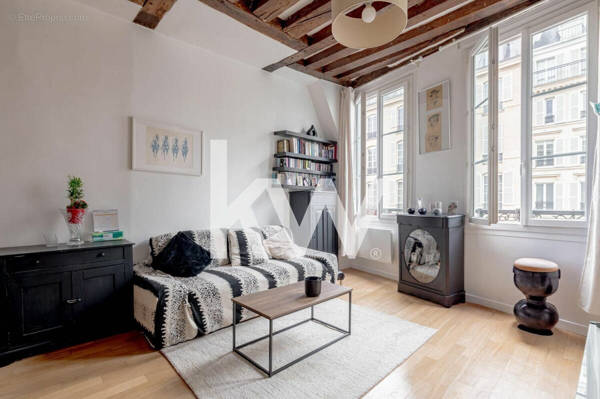 Appartement à PARIS-4E