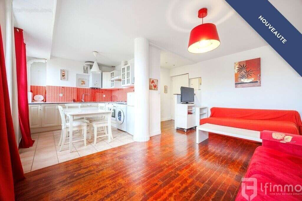 Appartement à MARSEILLE-1E