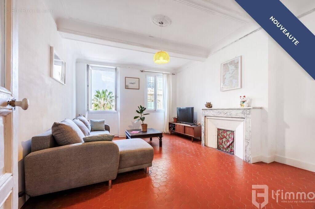 Appartement à MARSEILLE-1E