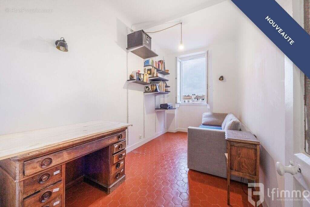 Appartement à MARSEILLE-1E