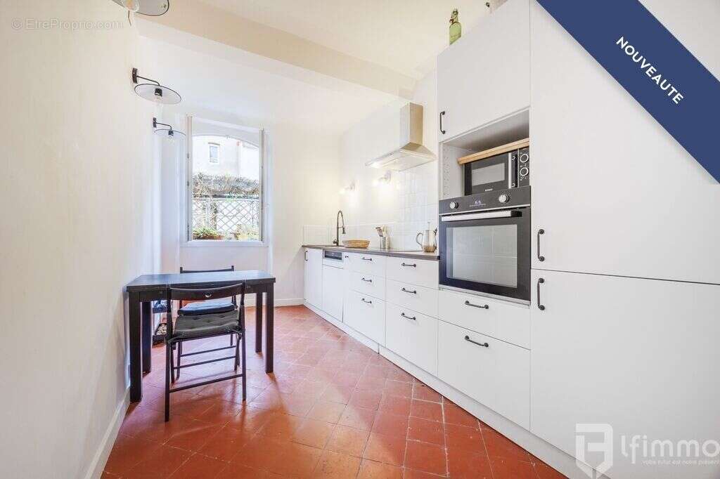 Appartement à MARSEILLE-1E