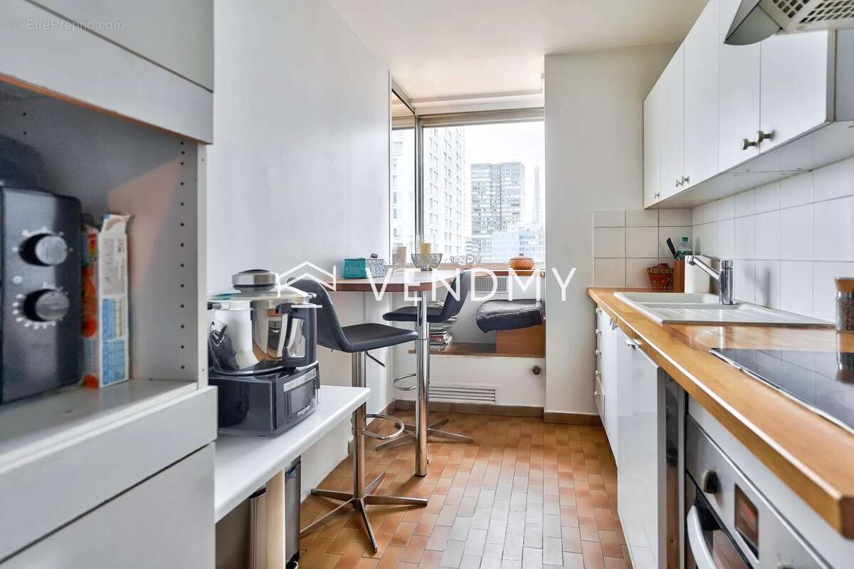 Appartement à PARIS-15E