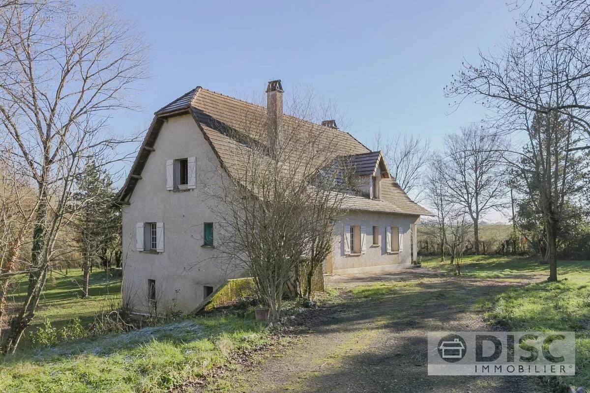 Maison à PARISOT