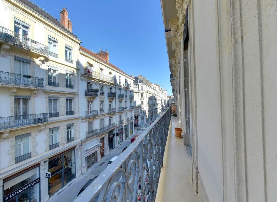 Appartement à GRENOBLE