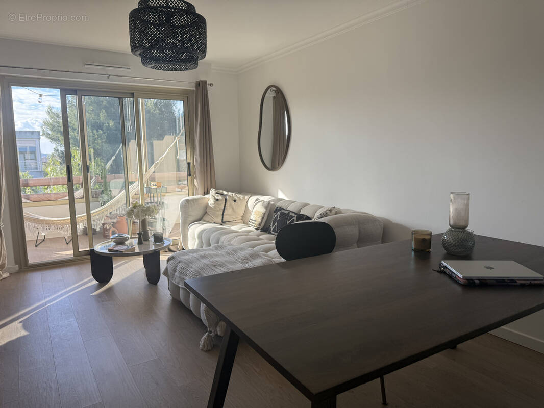 Appartement à SANARY-SUR-MER