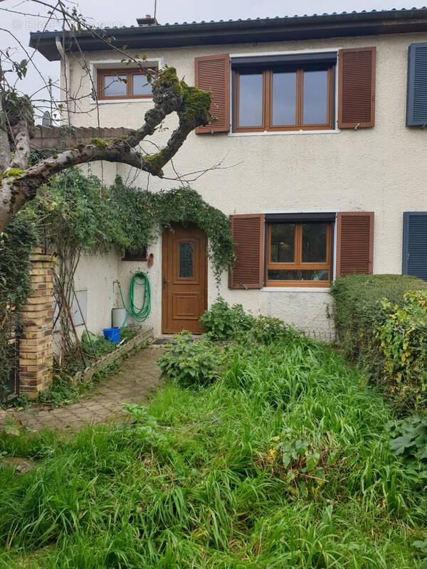 Maison à CLAYE-SOUILLY