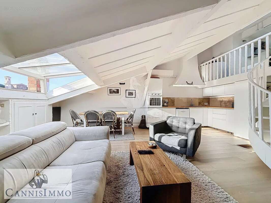 Appartement à CANNES