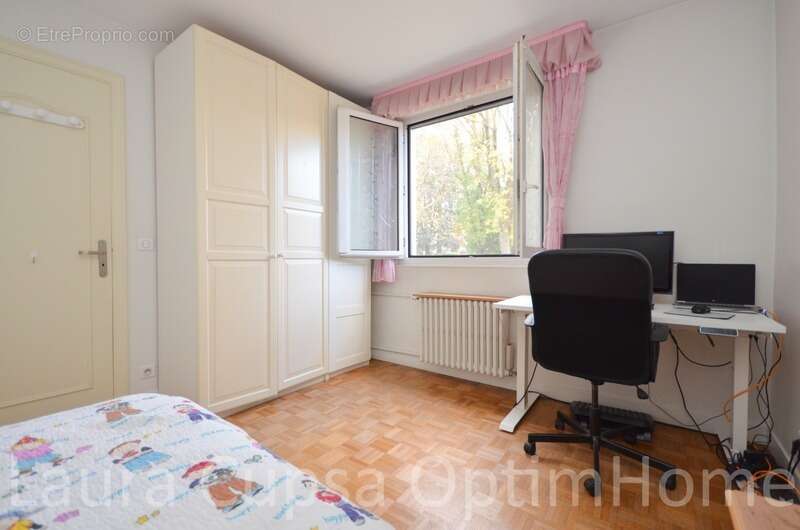 Appartement à BOURG-LA-REINE