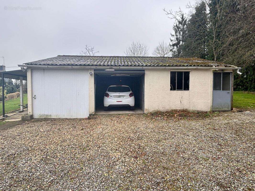 Maison à ISIGNY-LE-BUAT