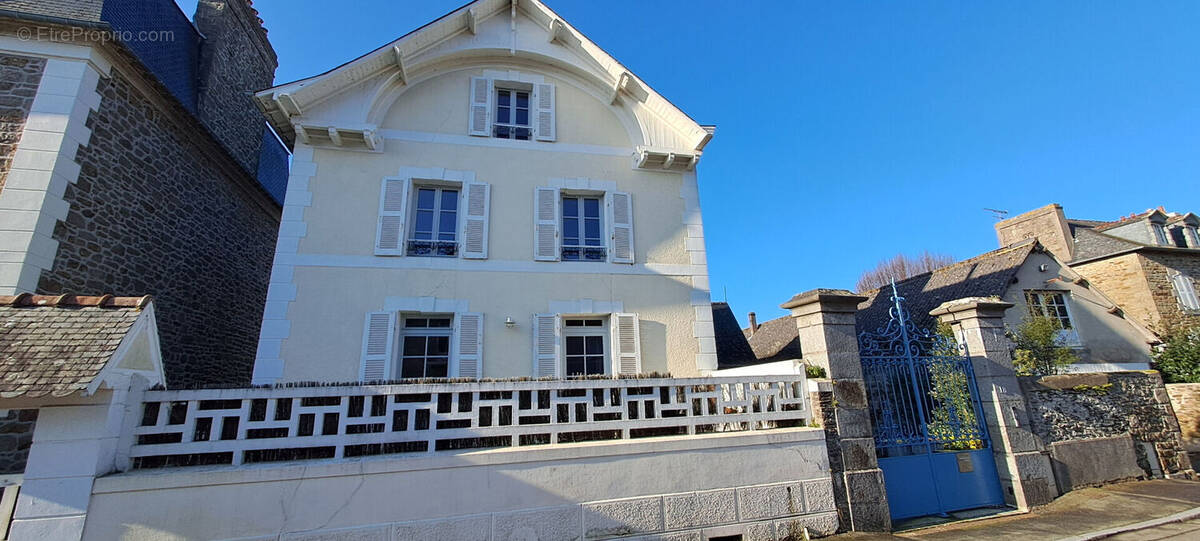 Maison à CANCALE