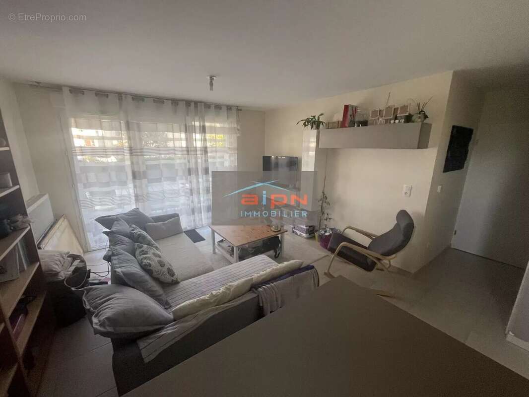 Appartement à SAINT-ETIENNE-DU-ROUVRAY