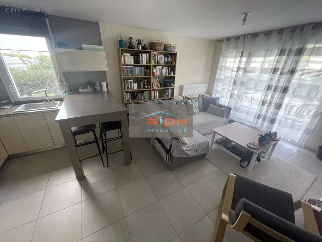 Appartement à SAINT-ETIENNE-DU-ROUVRAY