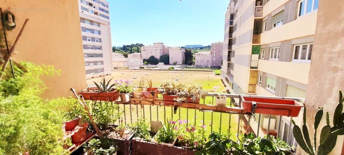 Appartement à AUBAGNE