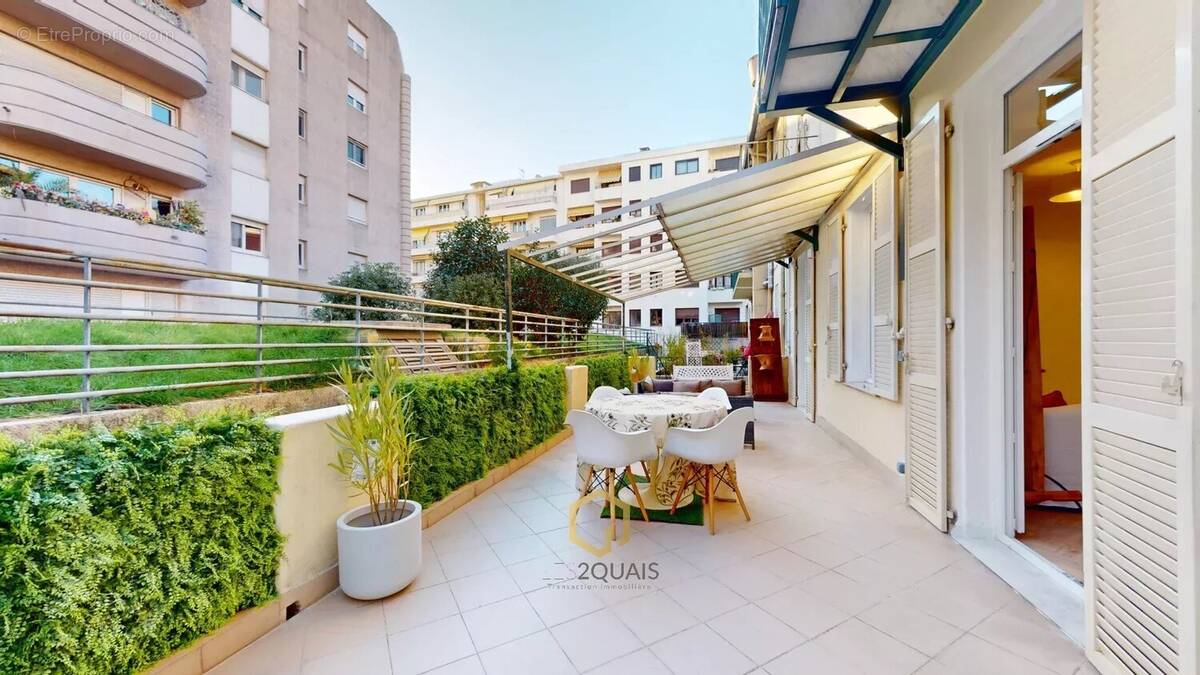 Appartement à NICE