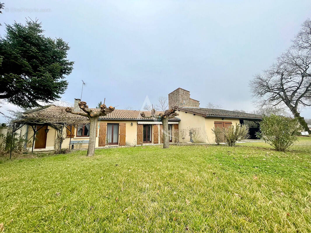 Maison à L&#039;ISLE-JOURDAIN