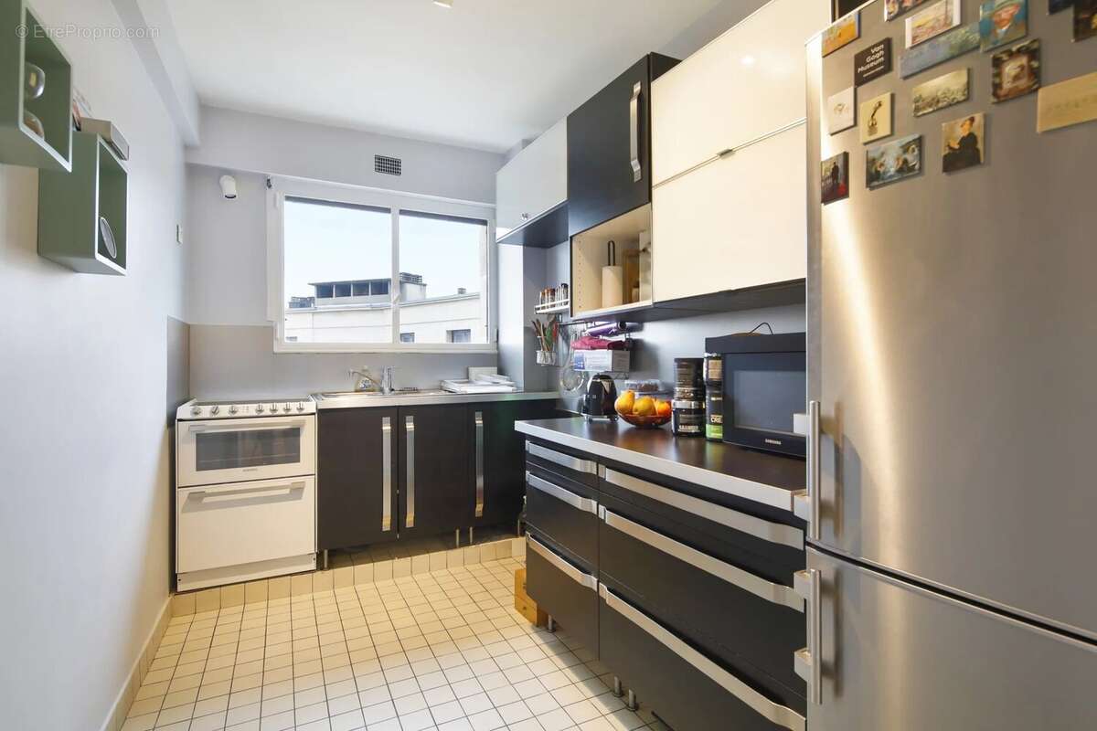 Appartement à PARIS-14E