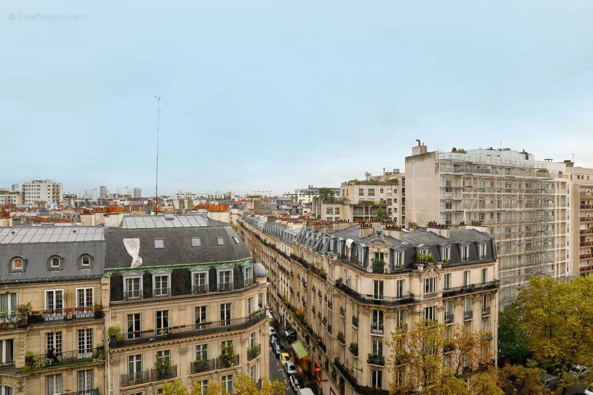 Appartement à PARIS-14E