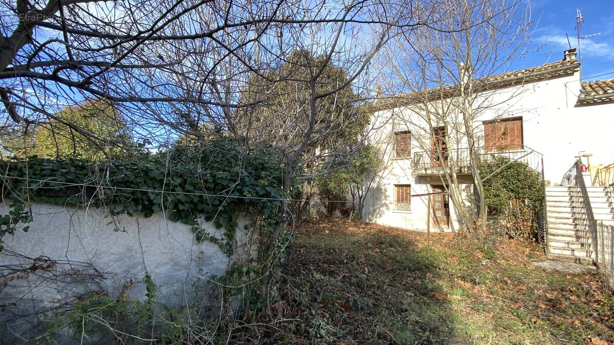 Maison à BEDARRIDES