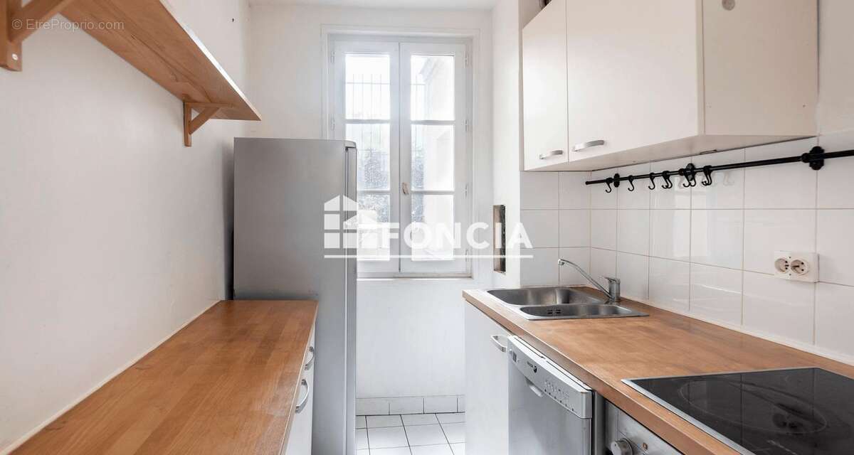 Appartement à PARIS-3E