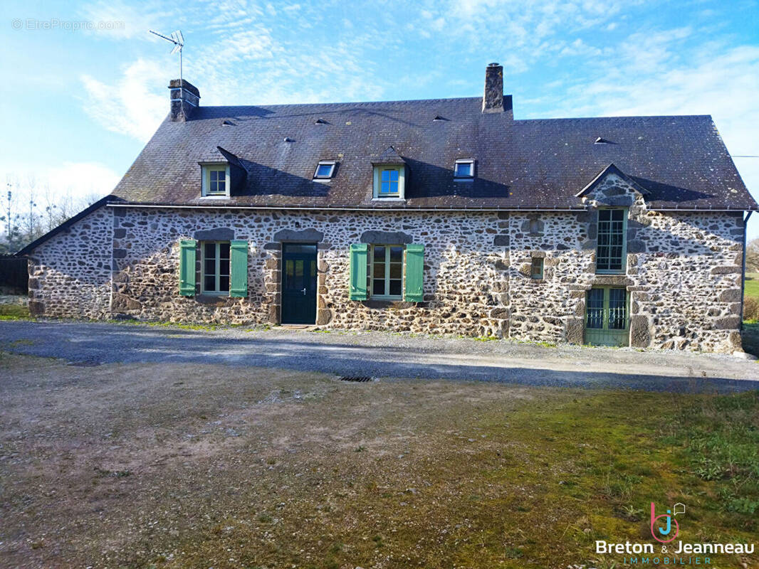 Maison à MAYENNE