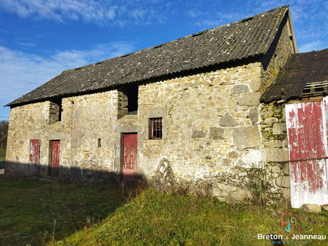 Maison à MAYENNE