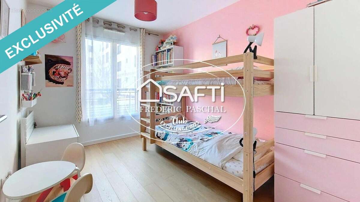 Photo 6 - Appartement à SURESNES