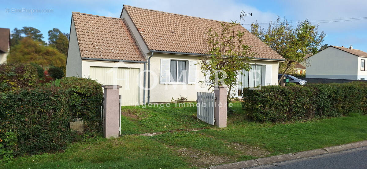 Maison à VAILLY-SUR-SAULDRE