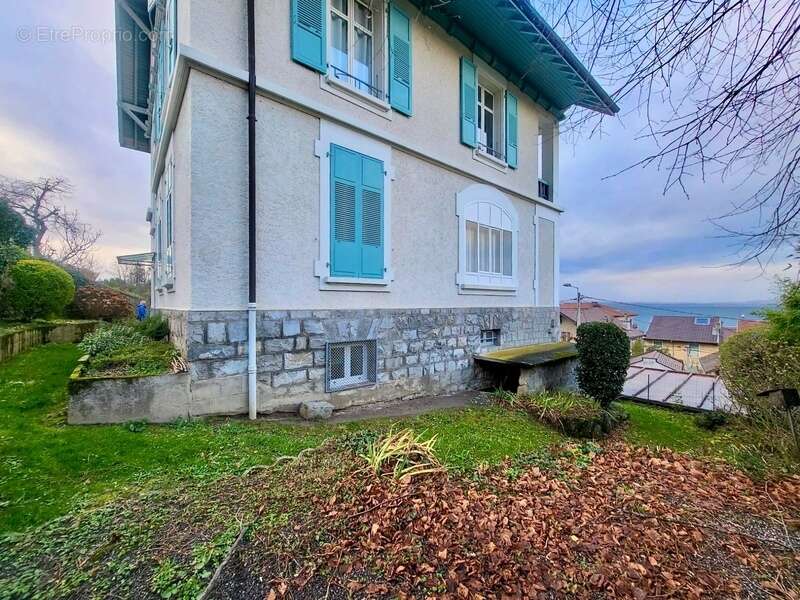 Appartement à EVIAN-LES-BAINS